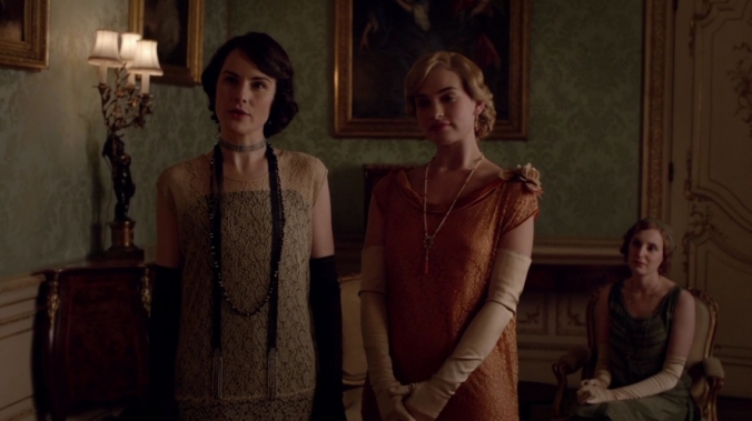 Michelle Dockery as Mary Crawley and Lily James as Rose Aldridge in Season 5, Episode 1.